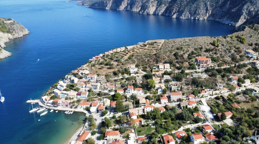 Lovely plot in the picturesque Asos Village