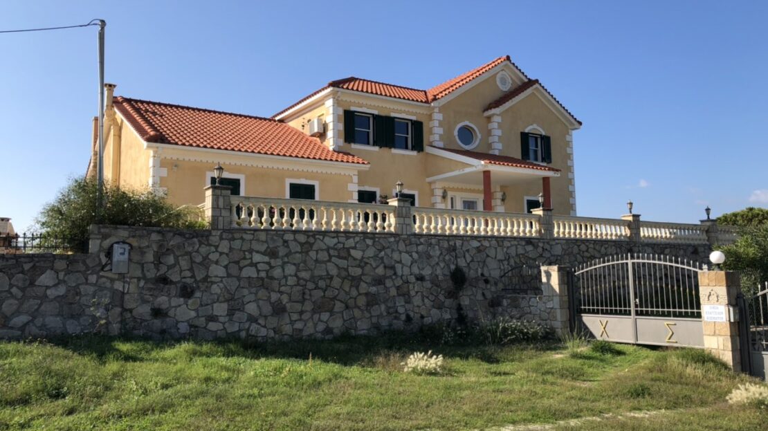 Helmata villa for sale with breath taking sea views